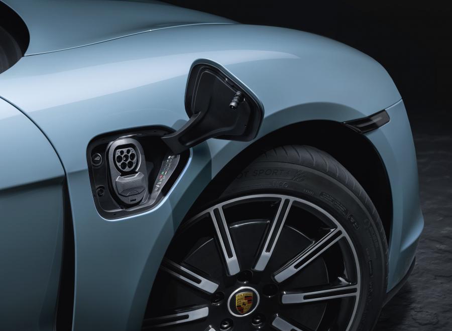 Детали экстерьера Porsche Taycan 4S 2019 года  (WW) (фото 9 из 41)